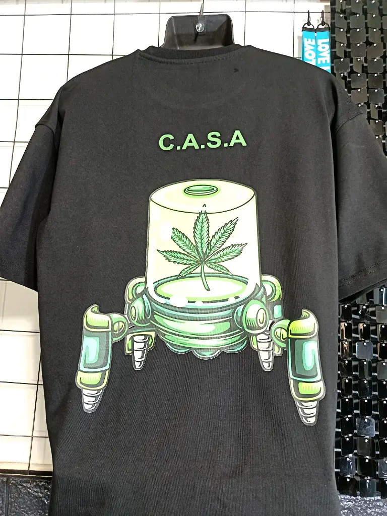 sPACEWEEZ ,BOLIVAR, oversized t shirt XL